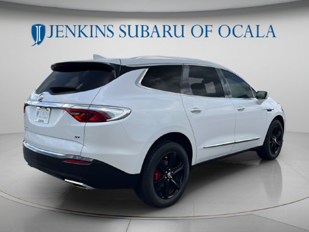 Used 2024 Buick Enclave Essence SUV