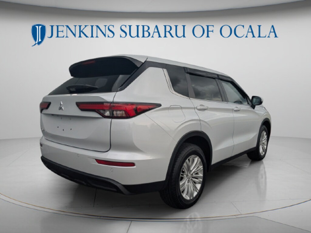 Used 2024 Mitsubishi Outlander ES SUV
