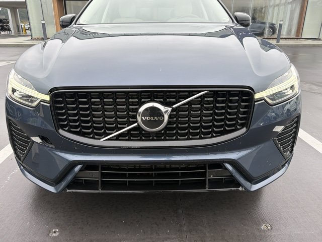 Used 2025 Volvo XC60 B5 Core SUV