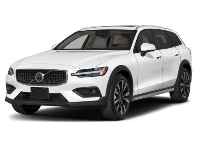 2025 Volvo V60 Cross Country B5 Plus Wagon