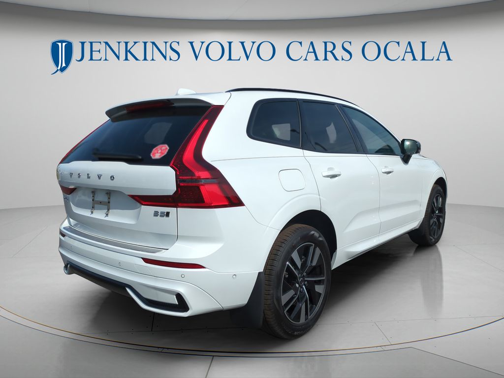 New 2026 Volvo XC60 B5 Plus SUV
