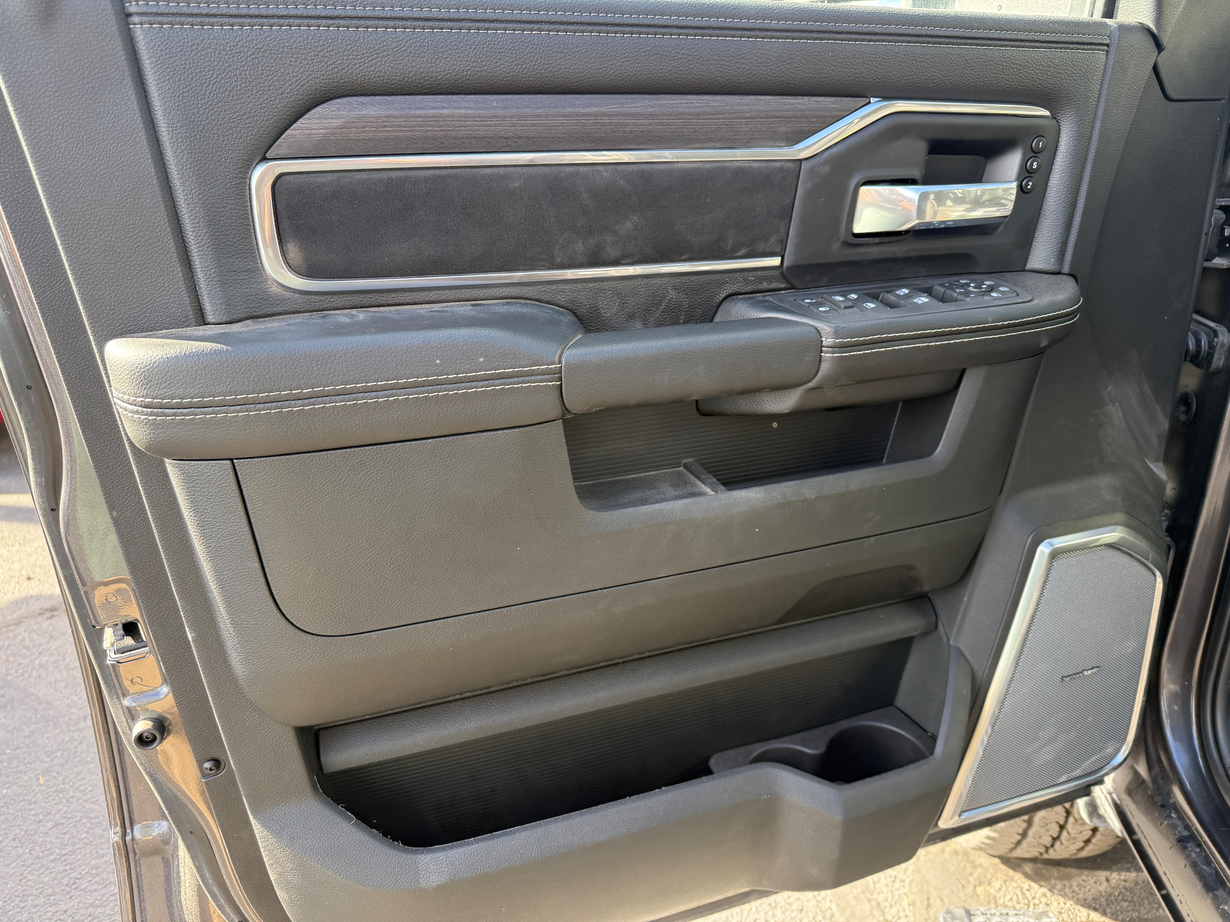 2026 RAM 2500 Laramie - Photo 19