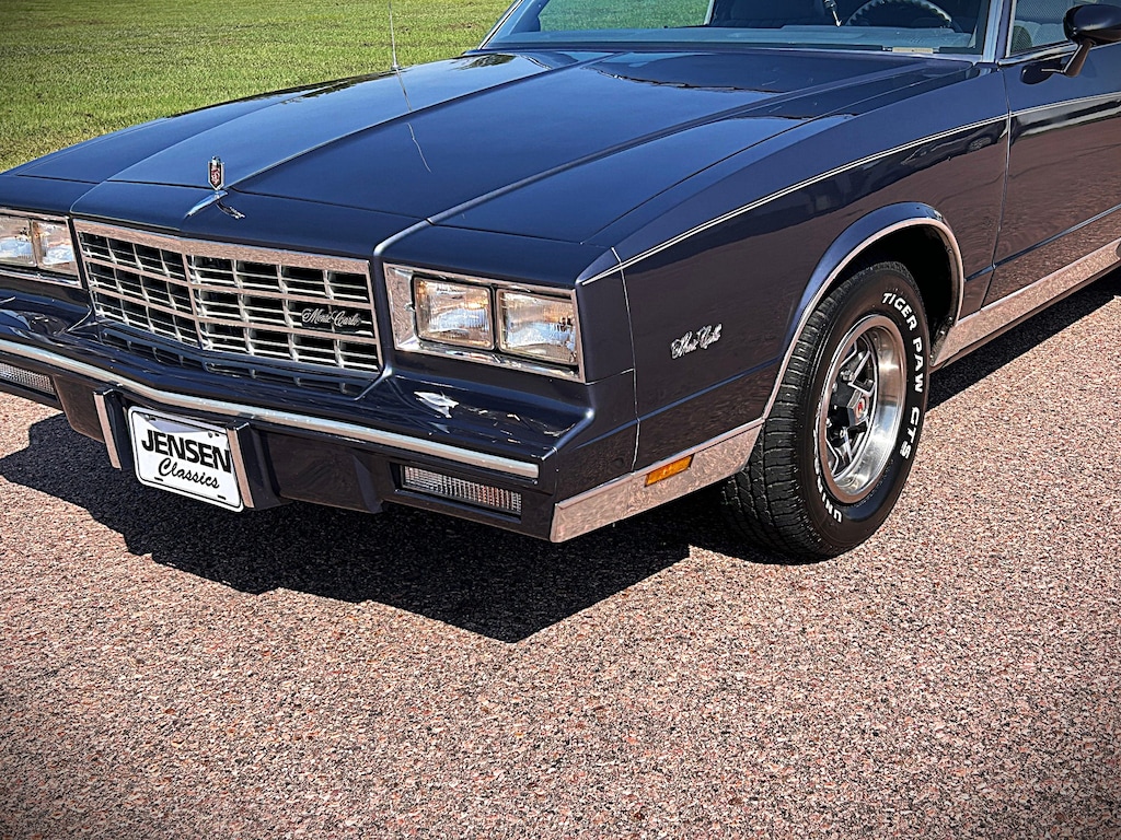 Used 1983 CHEVROLET Monte Carlo Car
