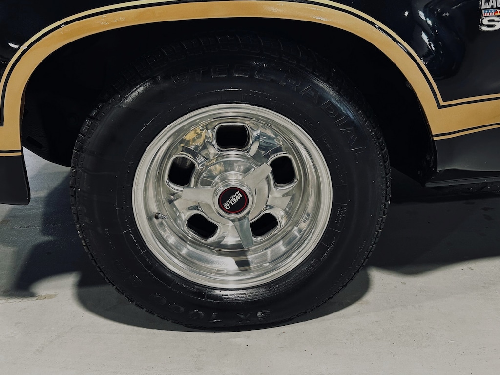 Used 1976 CHEVROLET Laguna S-3 Car