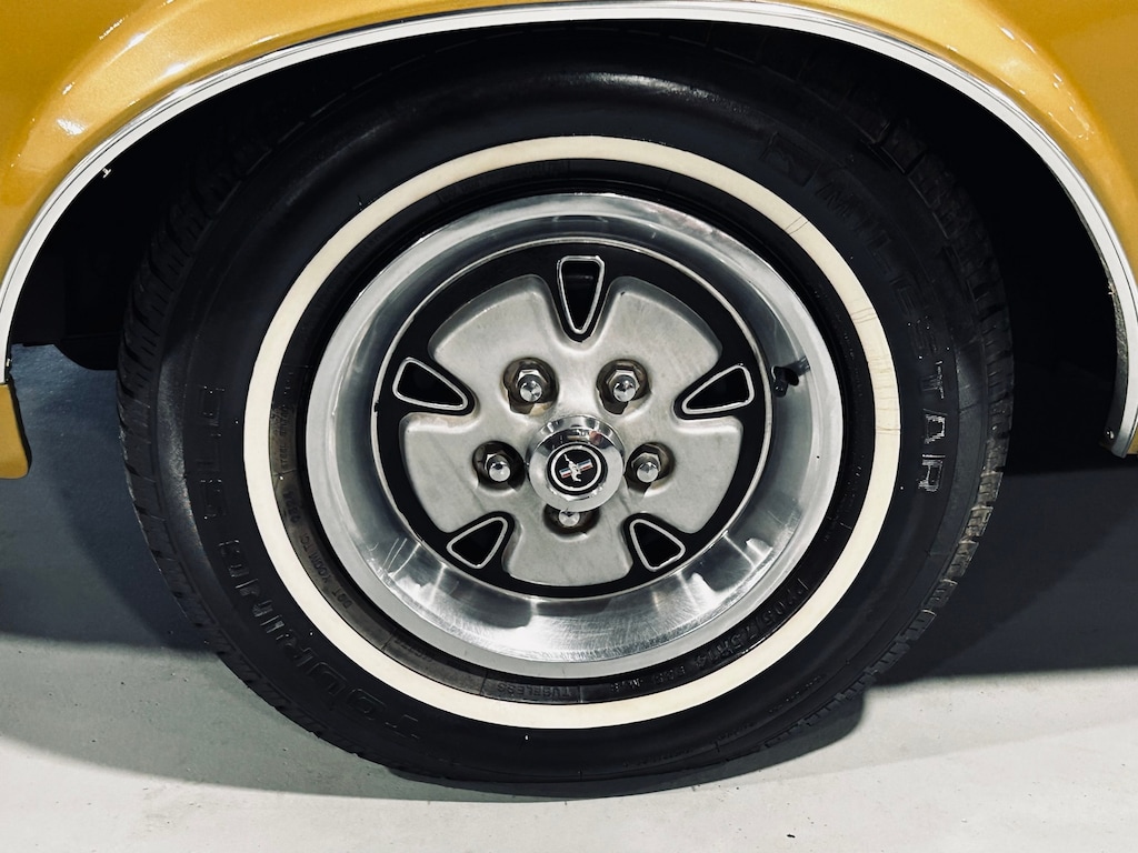 Used 1973 FORD Mustang Car
