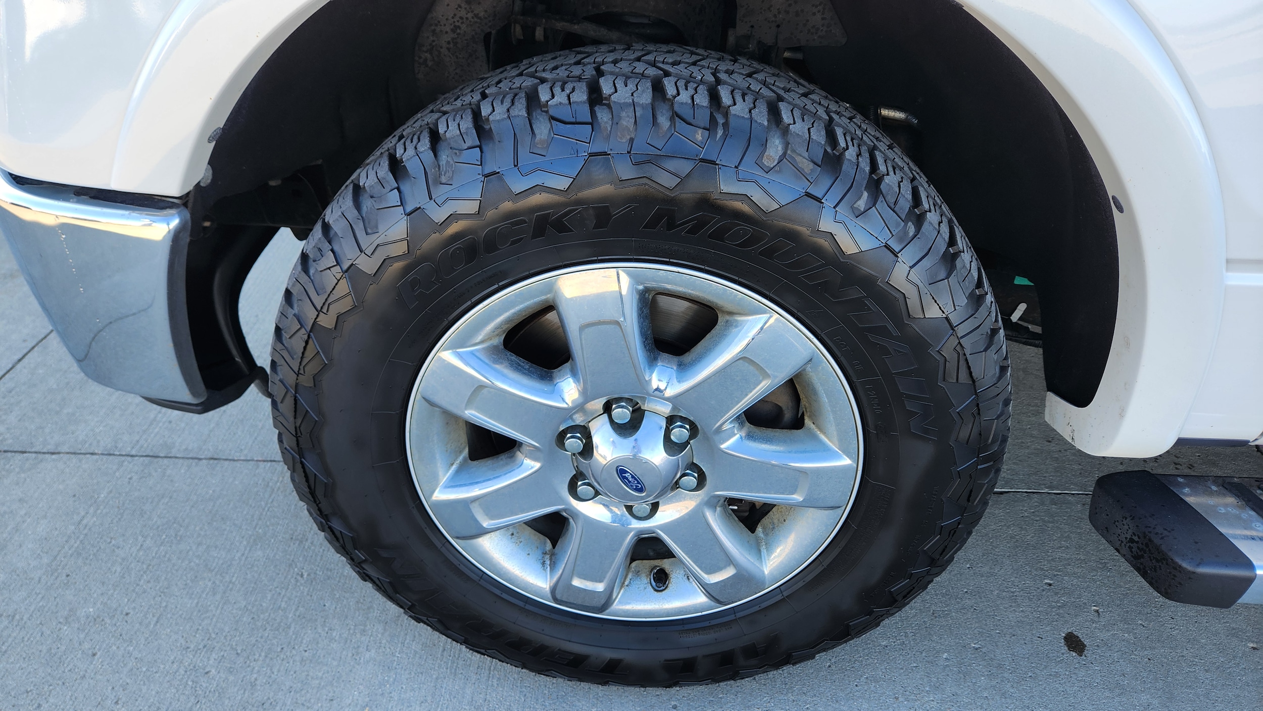 Used 2013 Ford F-150 Lariat with VIN 1FTFW1ET4DKF96628 for sale in Le Mars, IA