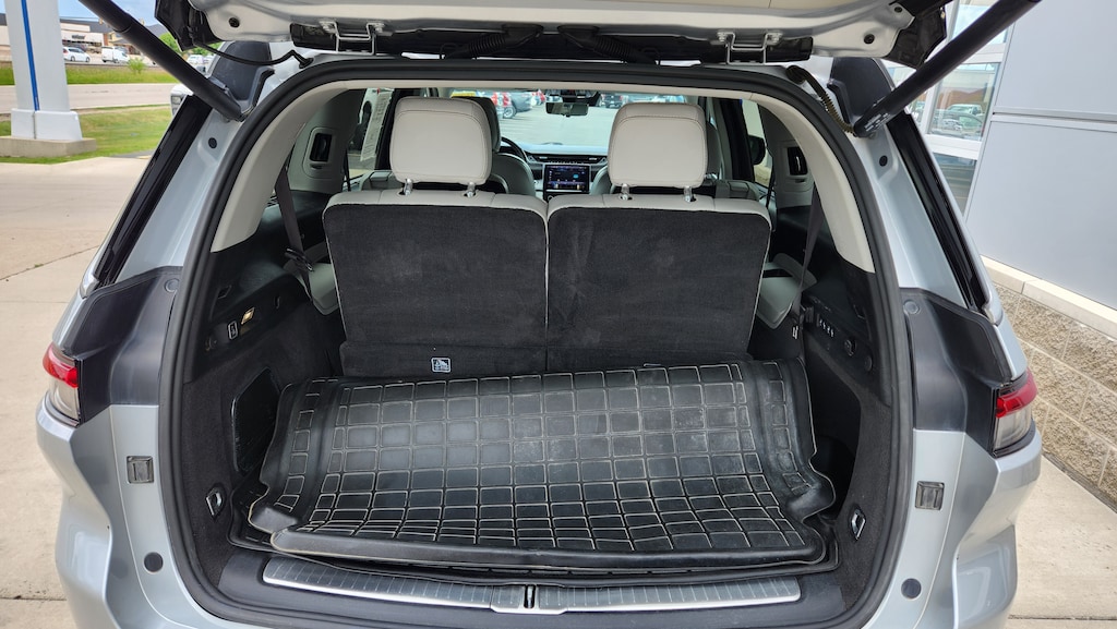 Used 2021 Jeep Grand Cherokee L Overland SUV