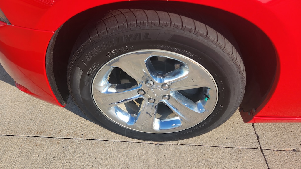 Used 2014 Dodge Charger SE Sedan