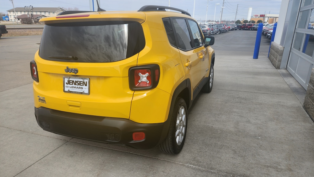 Used 2023 Jeep Renegade Latitude SUV