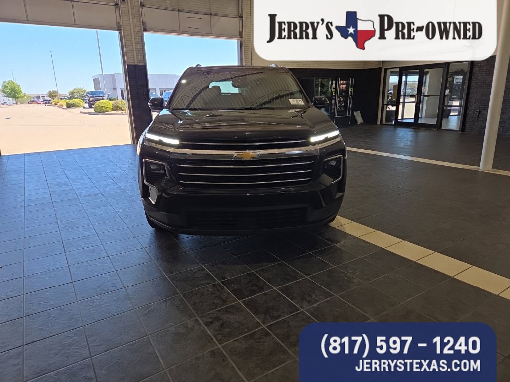 Used 2026 Chevrolet Traverse FWD LT SUV