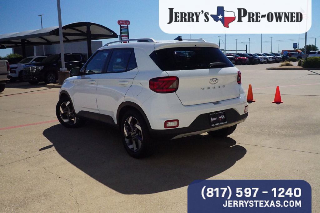 Used 2022 Hyundai Venue SEL SUV