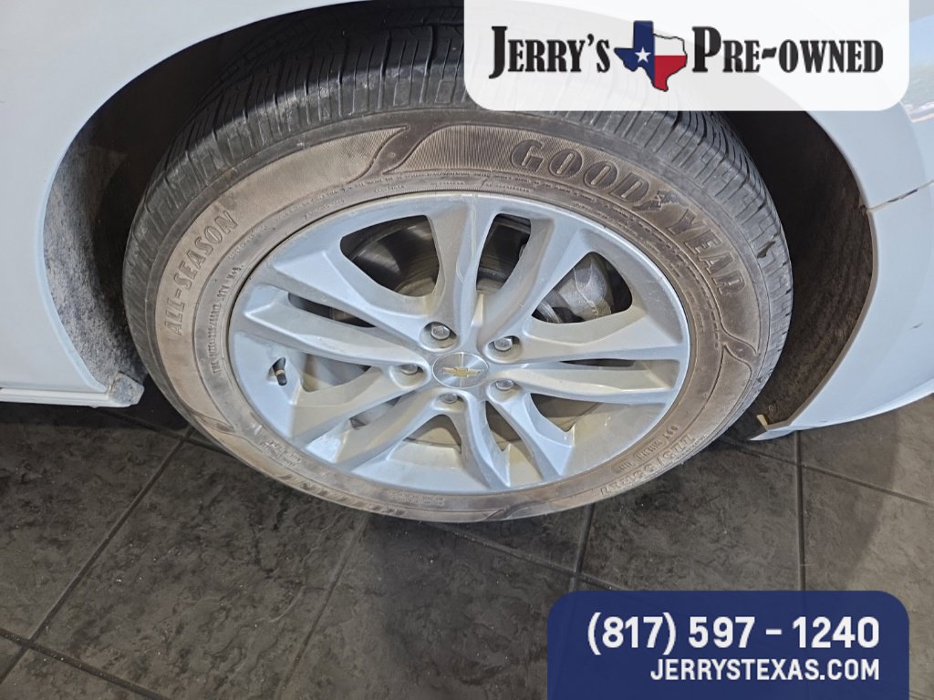 Used 2017 Chevrolet Malibu LT Sedan