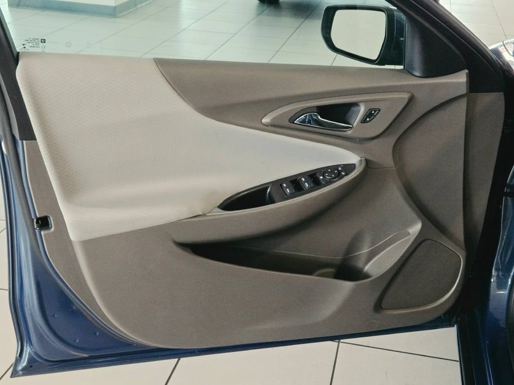 2025 Chevrolet Malibu 1LT - Photo 18
