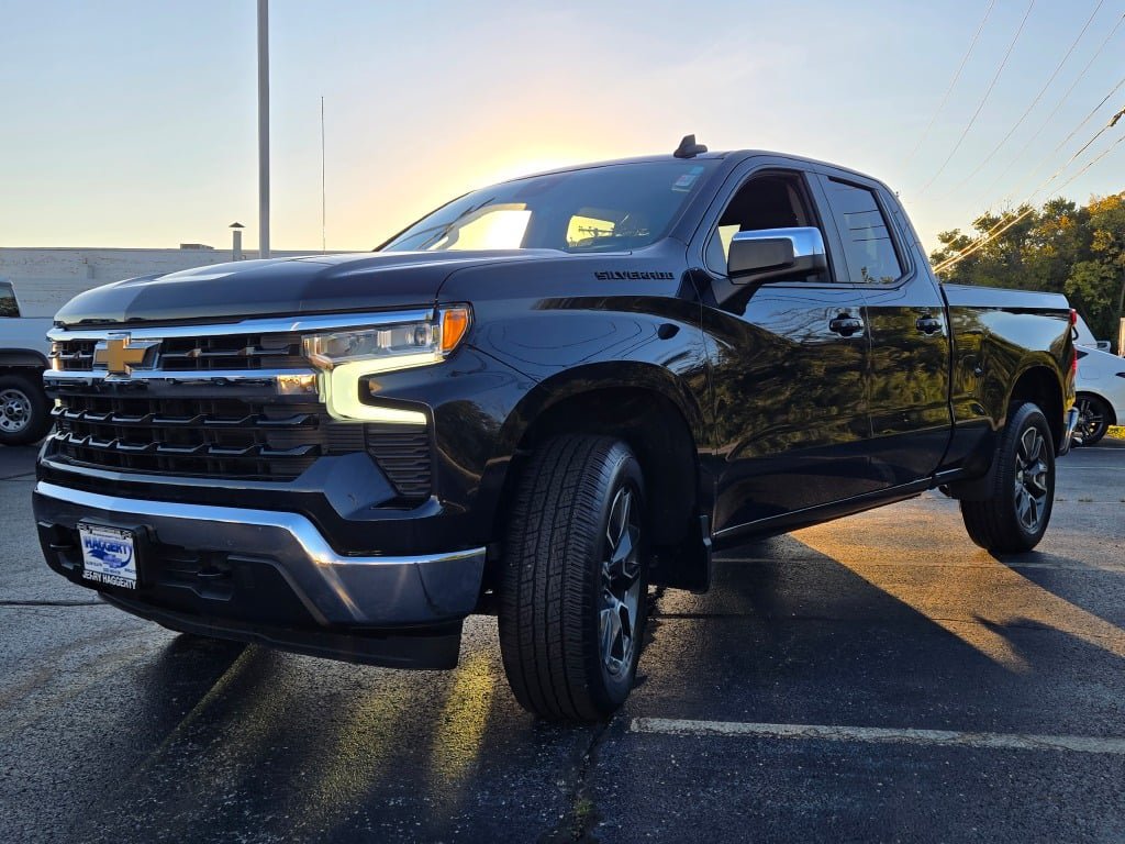 Used 2023 Chevrolet Silverado 1500 LT Truck
