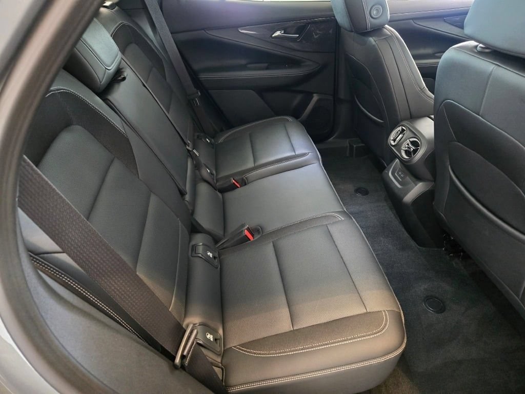 2024 Chevrolet Blazer EV LT - Photo 9