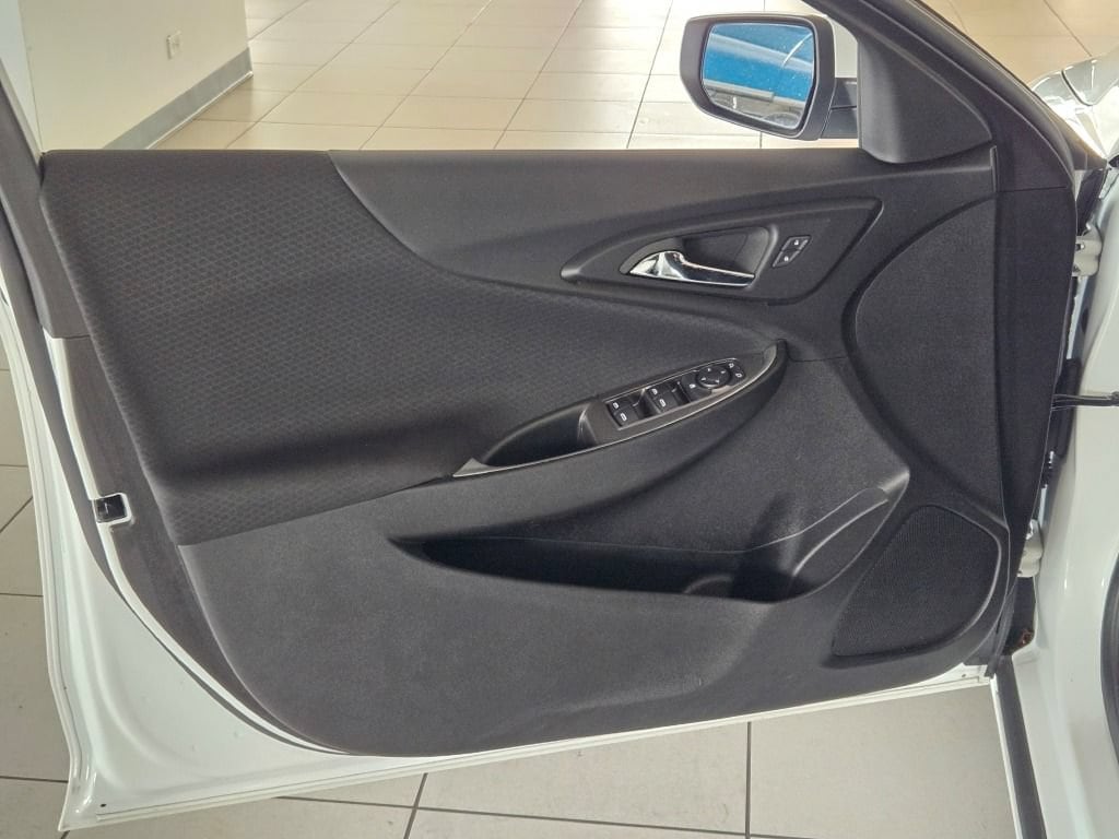 2024 Chevrolet Malibu 1LT - Photo 17