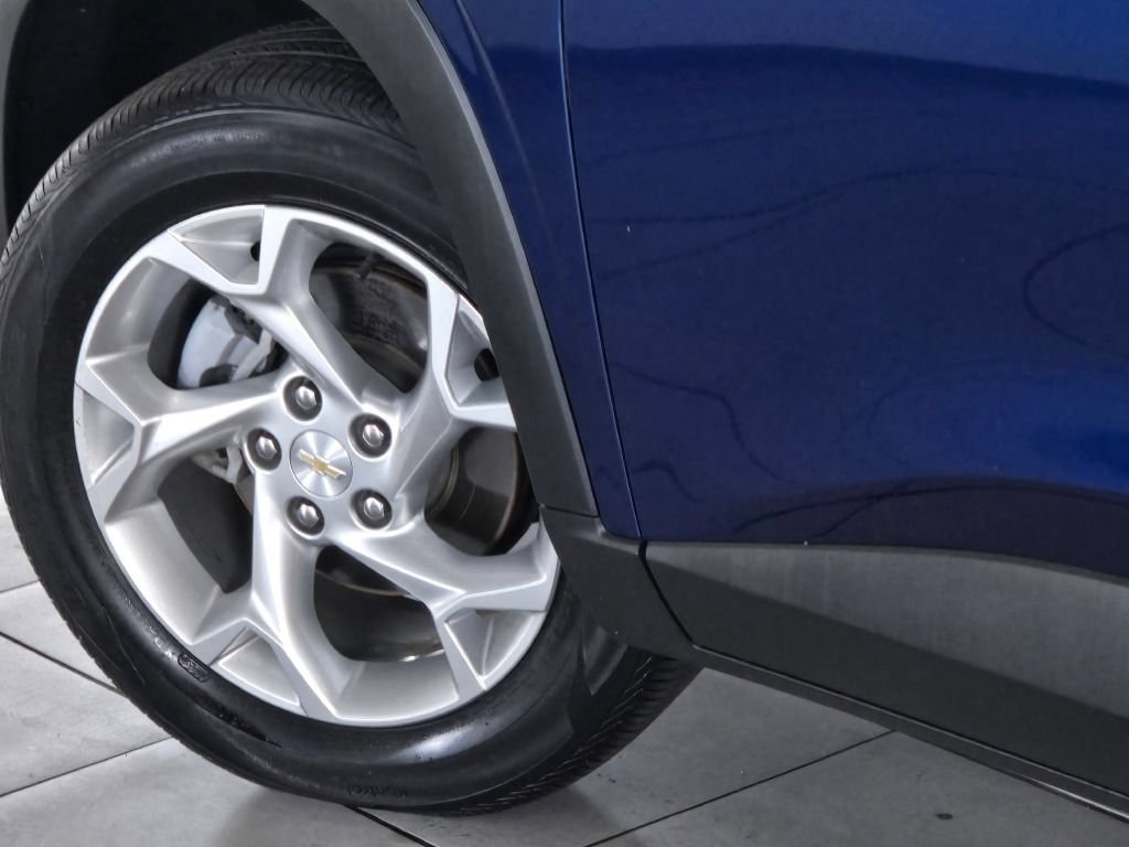 2024 Chevrolet Trax LS - Photo 11