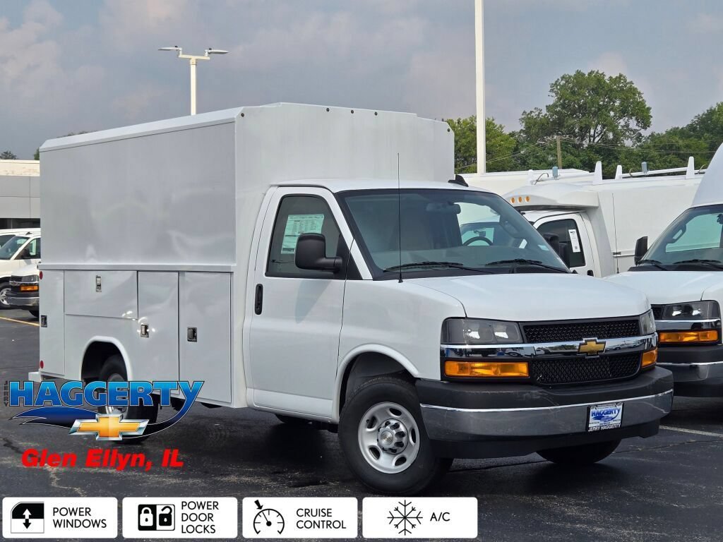 2025 Chevrolet Express Cutaway