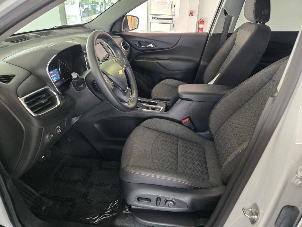 2024 Chevrolet Equinox LT - Photo 20