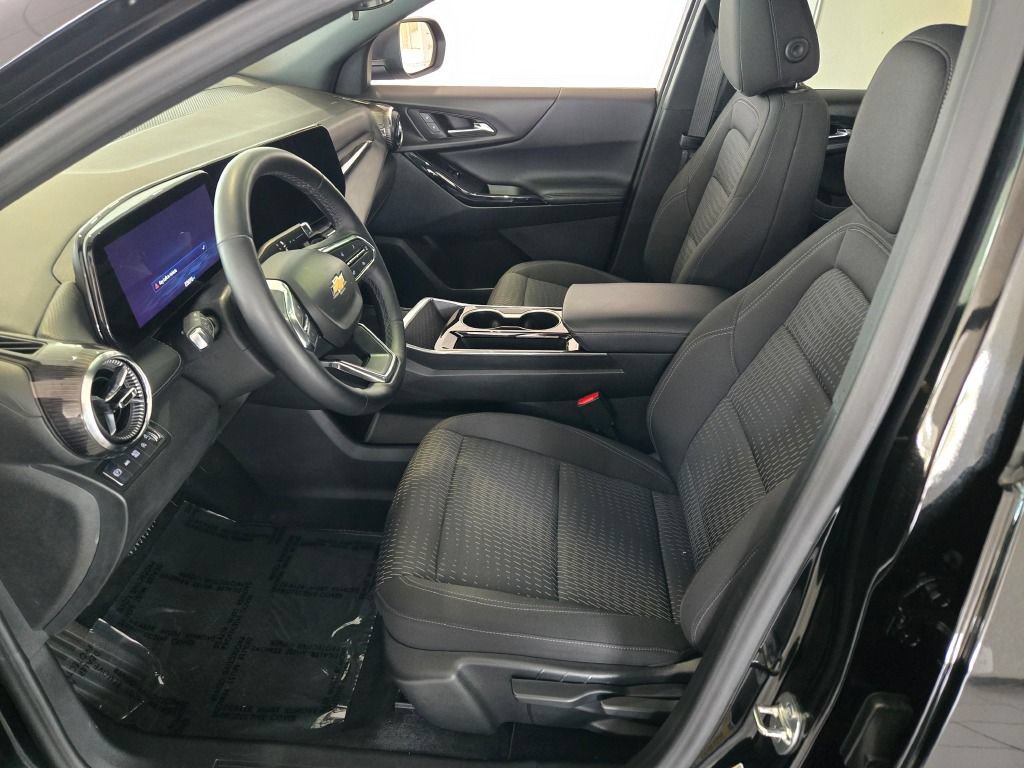 2025 Chevrolet Equinox LT - Photo 19