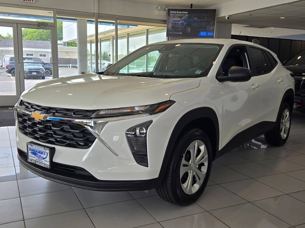 New 2026 Chevrolet Trax LS SUV