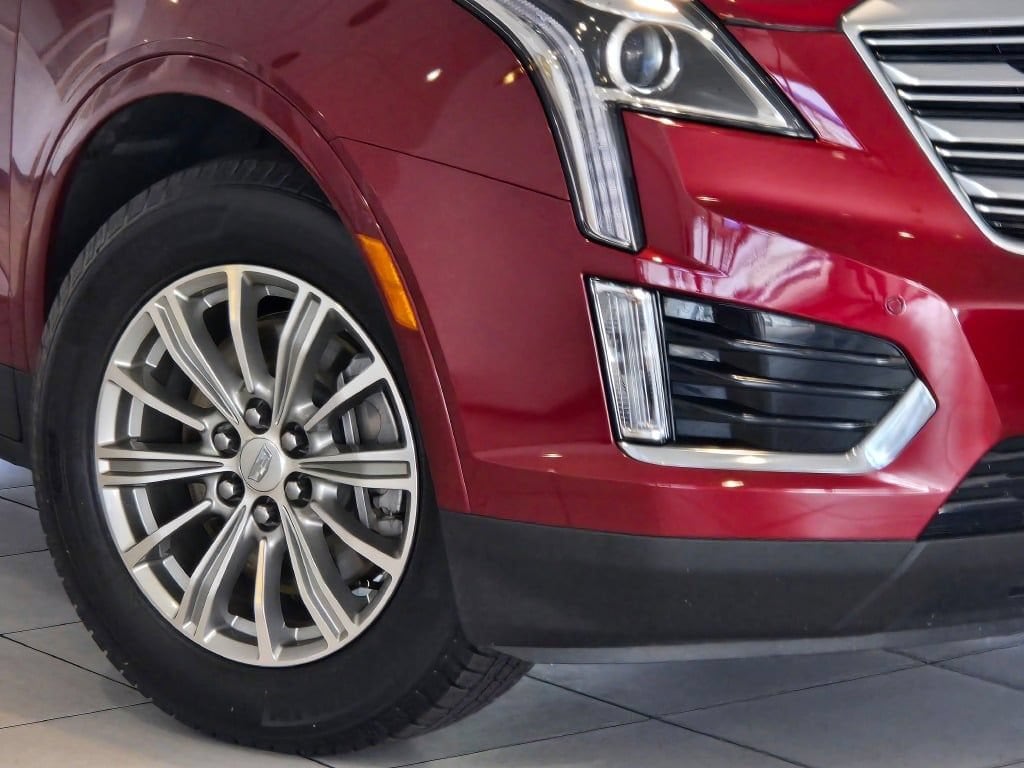 Used 2017 CADILLAC XT5 Luxury FWD SUV