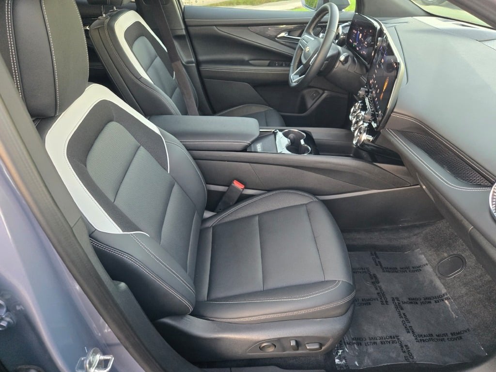 2024 Chevrolet Blazer EV LT - Photo 6