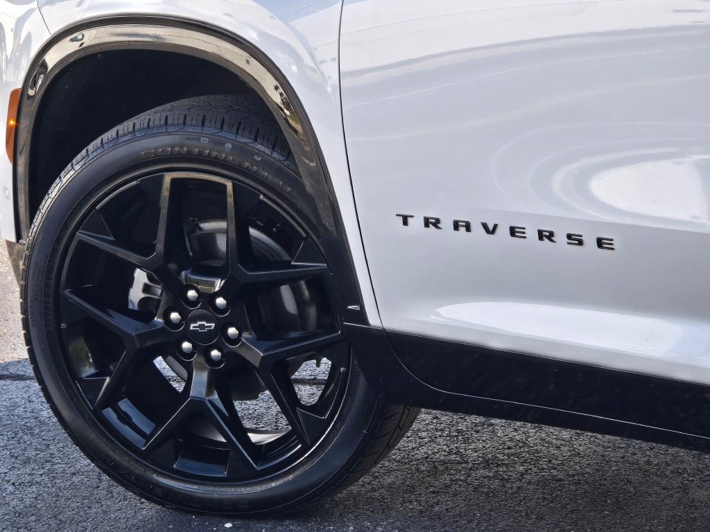 2024 Chevrolet Traverse RS - Photo 19