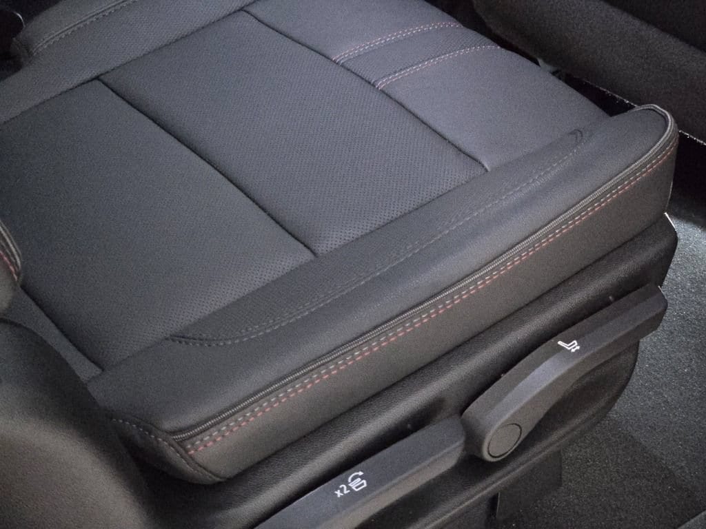 2024 Chevrolet Tahoe RST - Photo 11