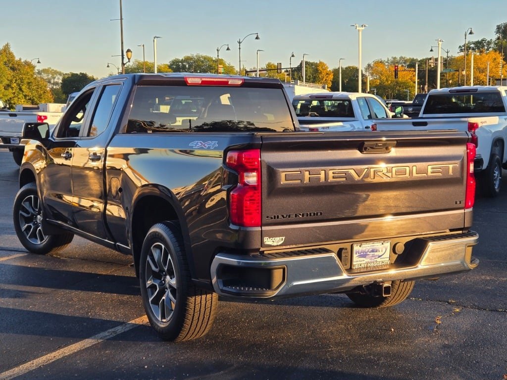 2023 Chevrolet Silverado 1500 LT - Photo 13
