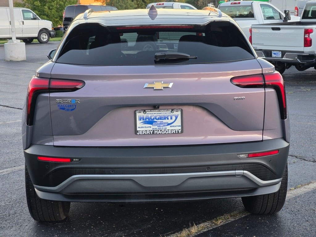 2024 Chevrolet Blazer EV LT - Photo 12