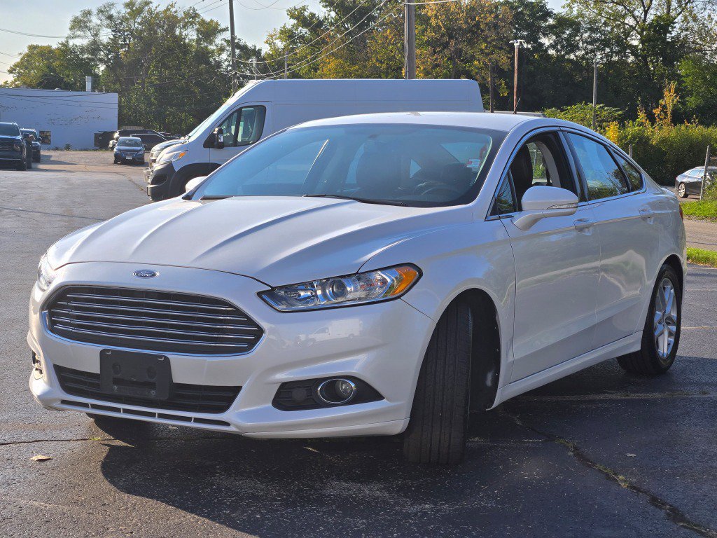 Used 2014 Ford Fusion SE with VIN 3FA6P0HDXER316340 for sale in Glen Ellyn, IL
