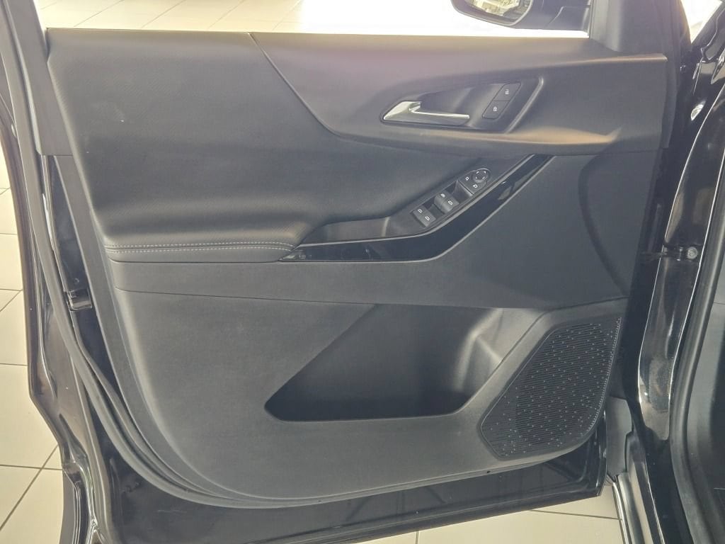 2025 Chevrolet Equinox LT - Photo 17