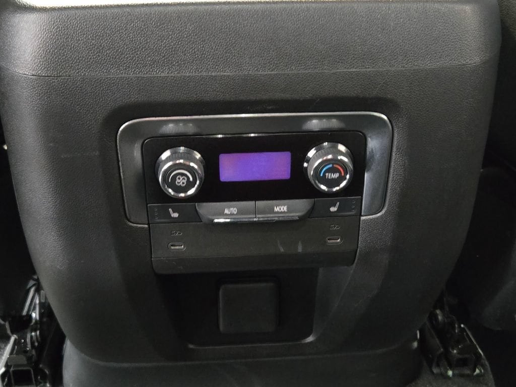 2025 Chevrolet Tahoe Premier - Photo 21