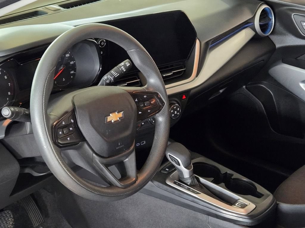 2024 Chevrolet Trax LS - Photo 17