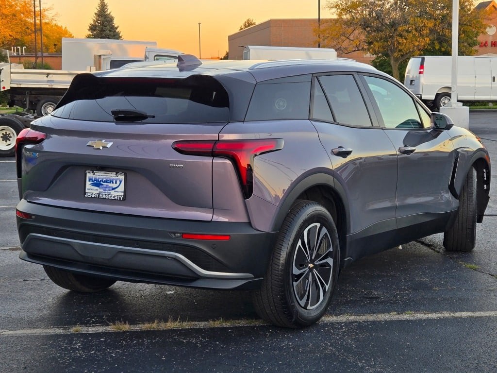 2024 Chevrolet Blazer EV LT - Photo 11