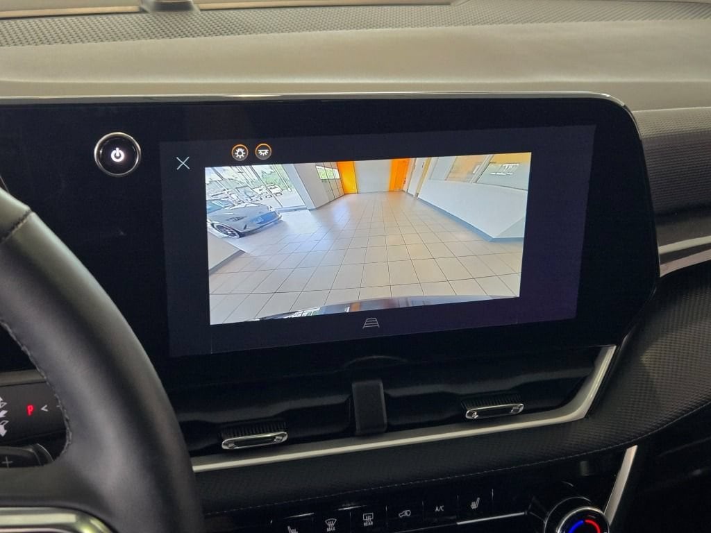 2025 Chevrolet Equinox LT - Photo 23