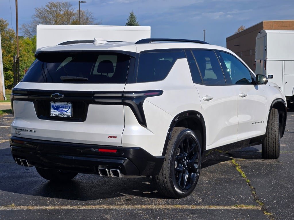 2024 Chevrolet Traverse RS - Photo 13