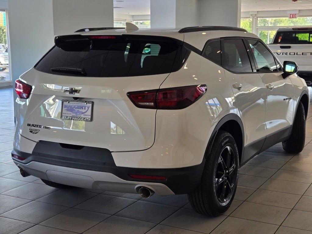 2026 Chevrolet Blazer 2LT - Photo 10