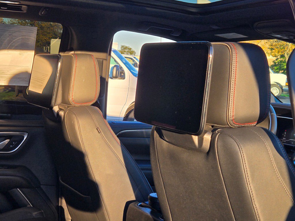 2022 Chevrolet Tahoe RST - Photo 11