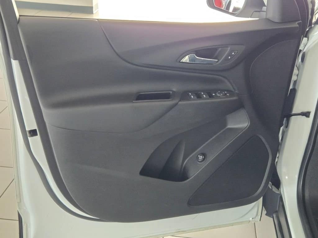 2024 Chevrolet Equinox LT - Photo 18