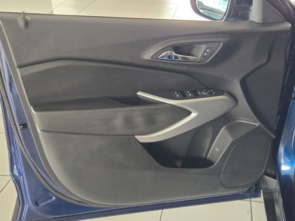 2024 Chevrolet Trax LS - Photo 13