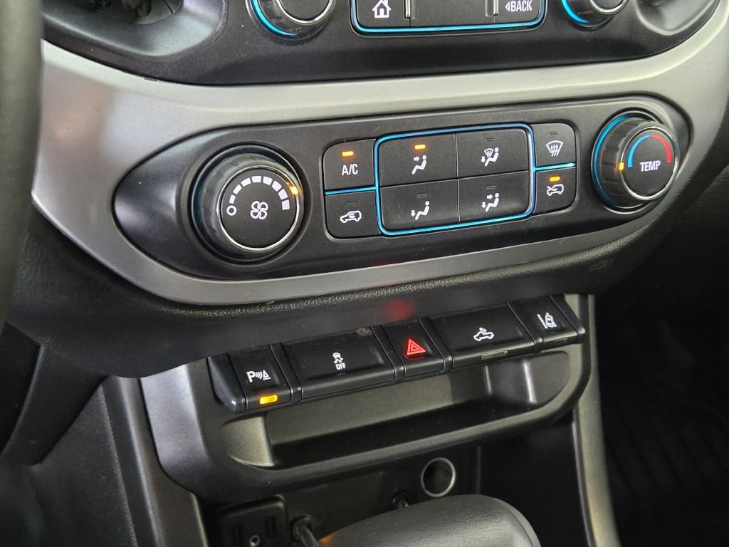 2021 Chevrolet Colorado LT - Photo 26