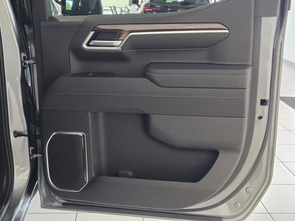 2026 Chevrolet Silverado 1500 LT - Photo 9