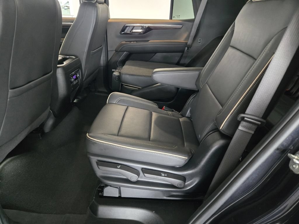 2025 Chevrolet Tahoe Premier - Photo 20
