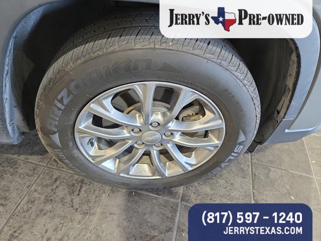 Used 2019 Jeep Cherokee Latitude Plus FWD SUV
