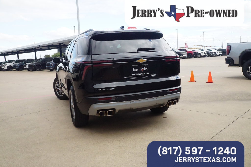 Used 2026 Chevrolet Traverse LT SUV