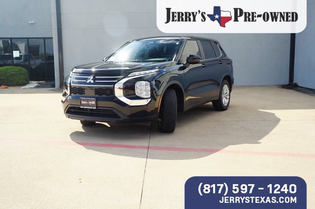Used 2025 Mitsubishi Outlander ES SUV