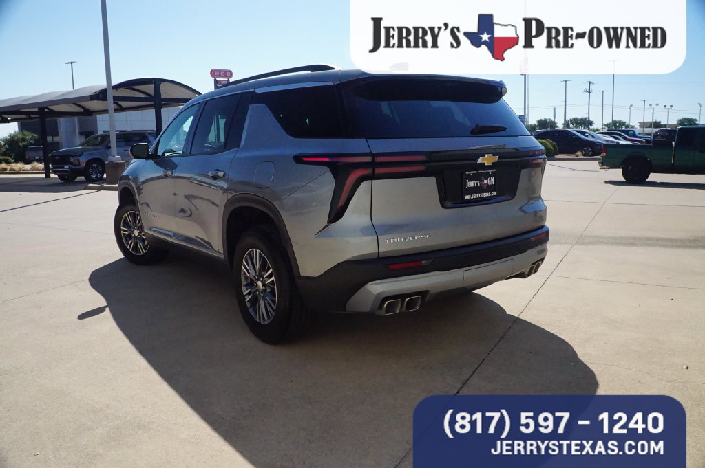 Used 2026 Chevrolet Traverse LT SUV
