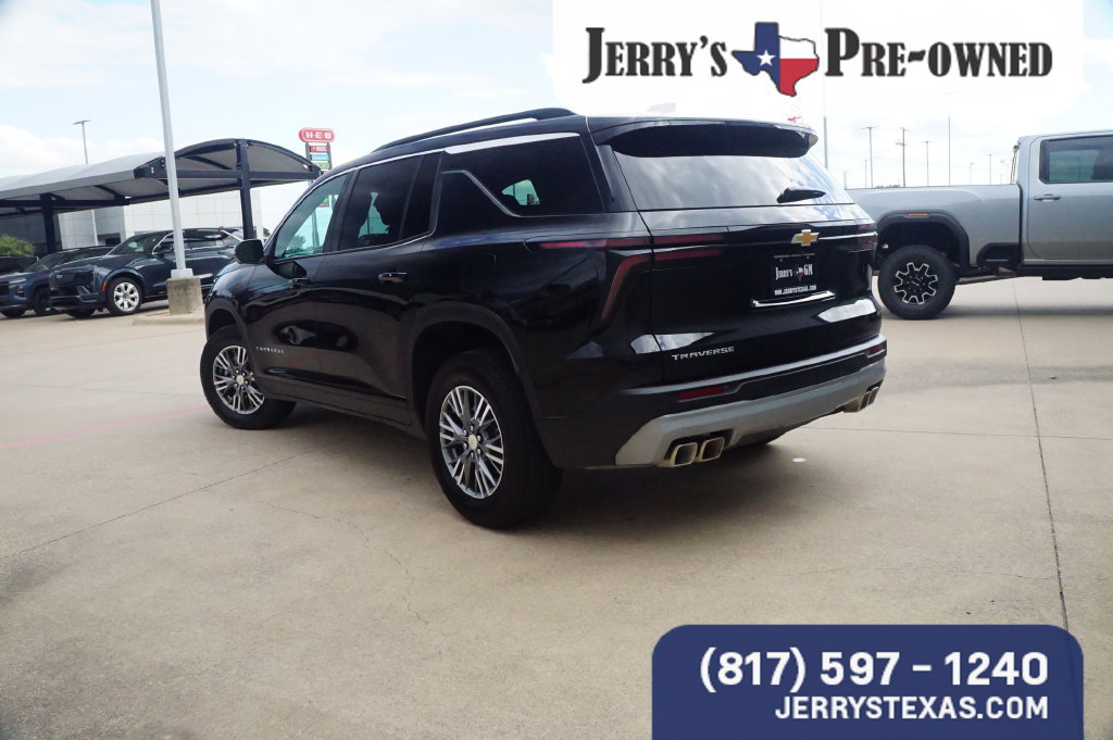 Used 2026 Chevrolet Traverse LT SUV